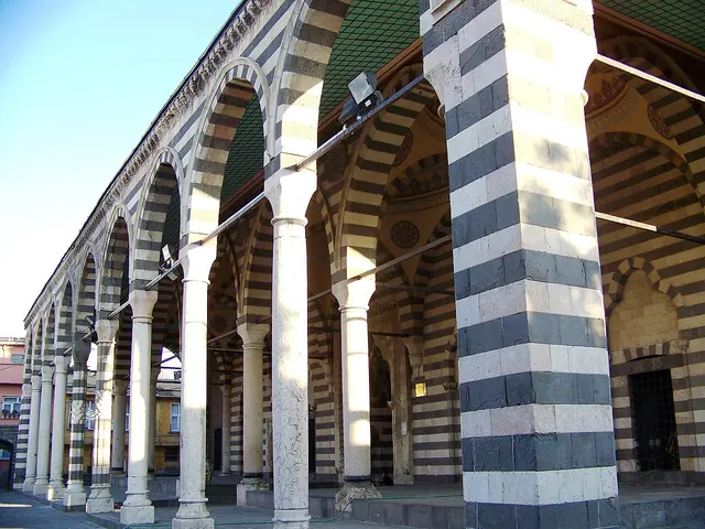 Behrampaşa Camii