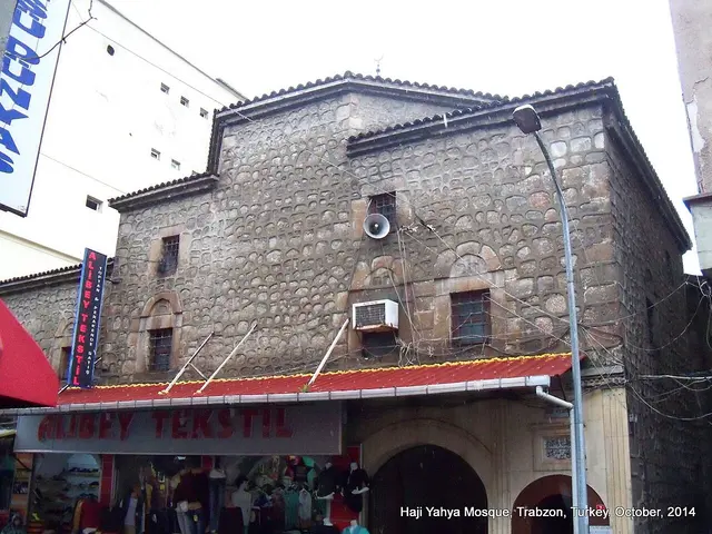 Hacı Yahya Cami
