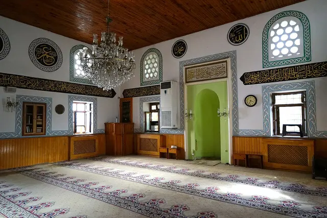 Şehsuvarbey Camii