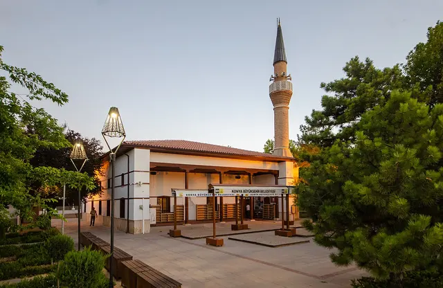 Hacı Veis Cami