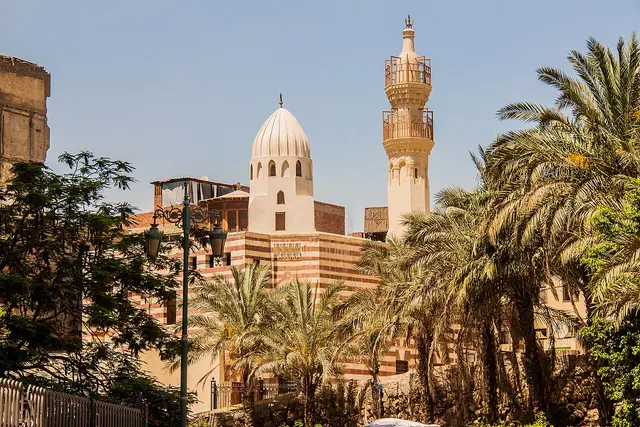 مسجد ومدرسة جوهر اللالا