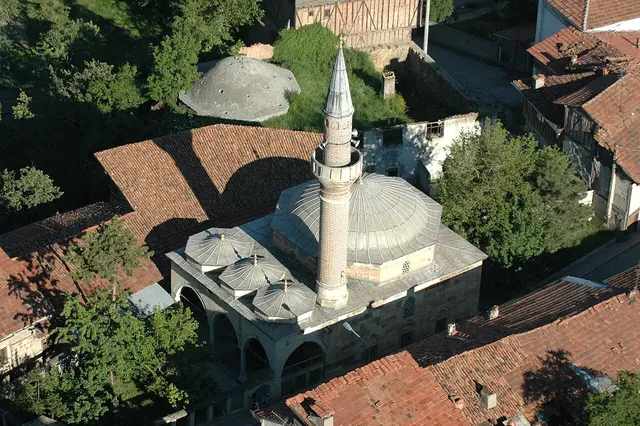 İbn Neccar Mosque
