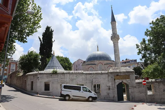 Mosquée Çinili