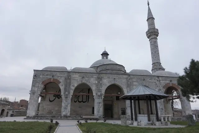 Muradiye Cami