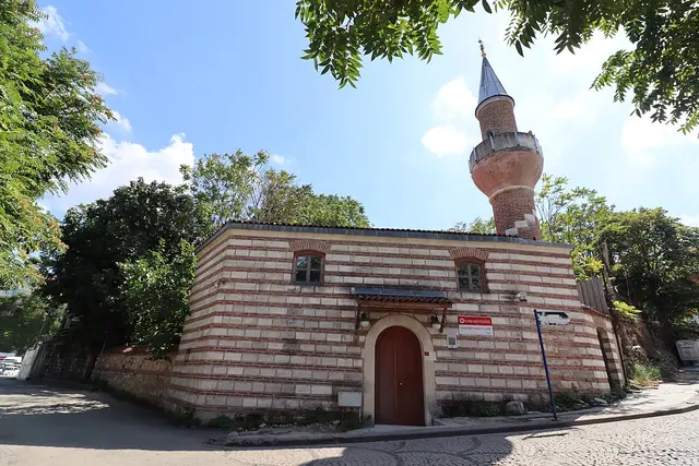 Saribeyazit Camii