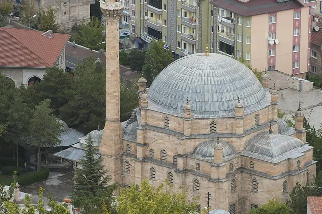 Kurşunlu Camii