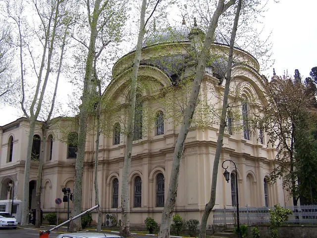 Küçük Mecidiye Camii