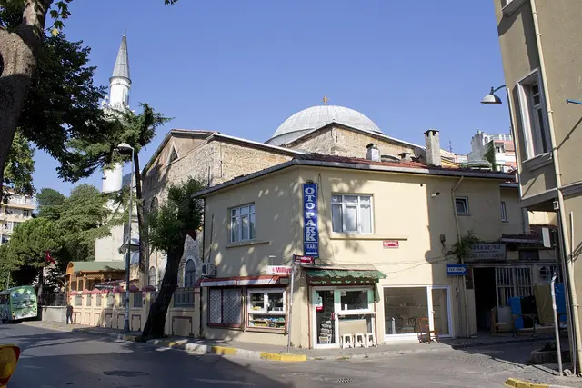 Kuzguncuk Camii